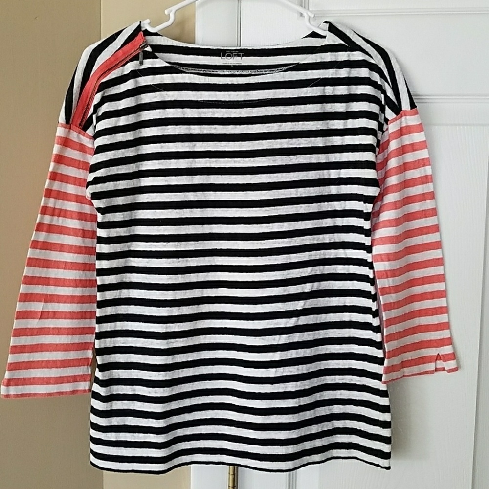 Soft, mid sleeve top, by AT Loft, medium